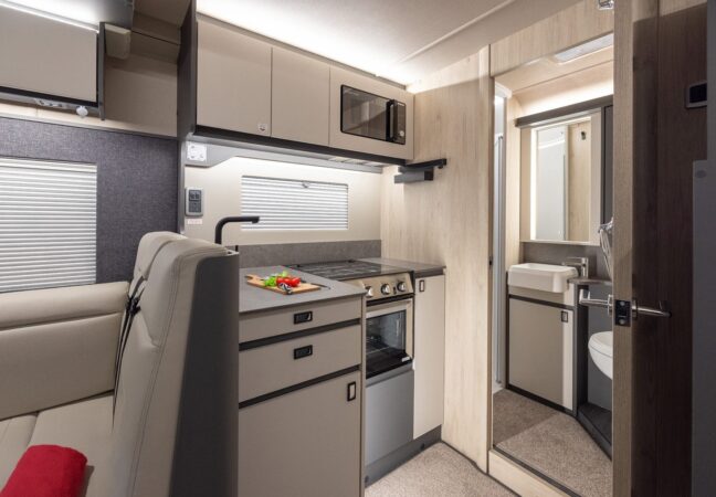 f60-4-small-1-1-648x450