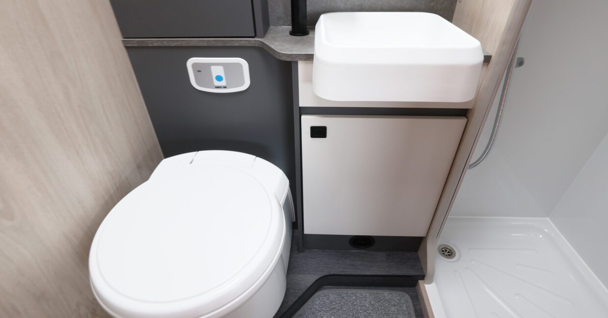 f74-interior-9-1240x650