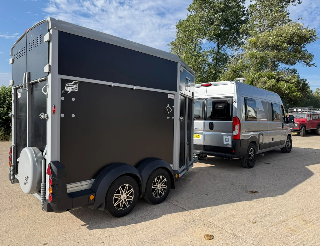 jessie horsebox